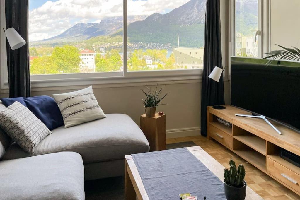 Le Panorama - Vue Lac Et Montagne Avec Parking アヌシー エクステリア 写真
