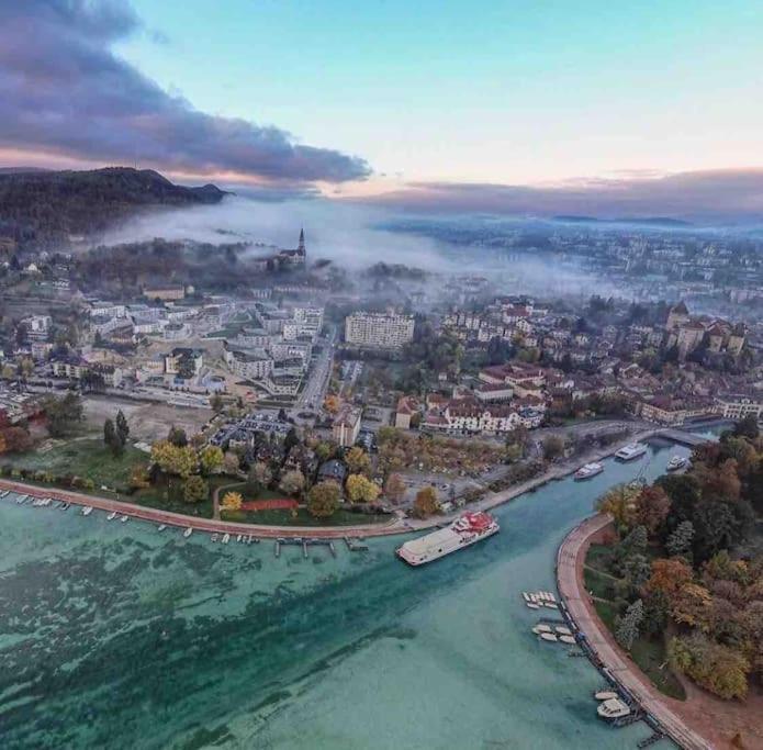 Le Panorama - Vue Lac Et Montagne Avec Parking アヌシー エクステリア 写真
